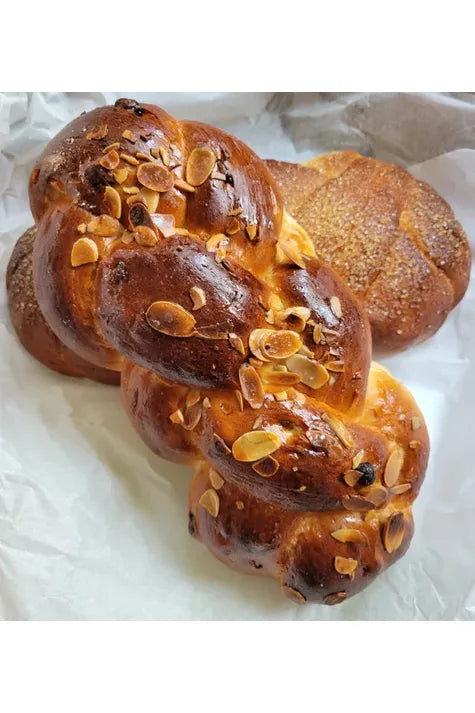 KOZUNAK - Jak's Bakery Bulgarian Easter Bread (Cozonak) - Available Now!